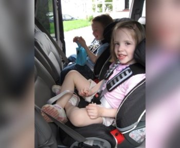 Is It Safe for Toddler Legs to Touch Seat Rear Facing